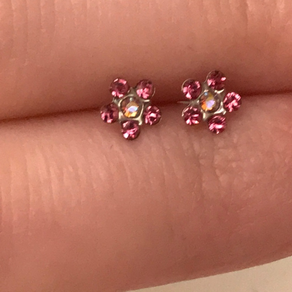 Solid 14k white gold genuine pink sapphire and mystic topaz flower 🌸 earrings